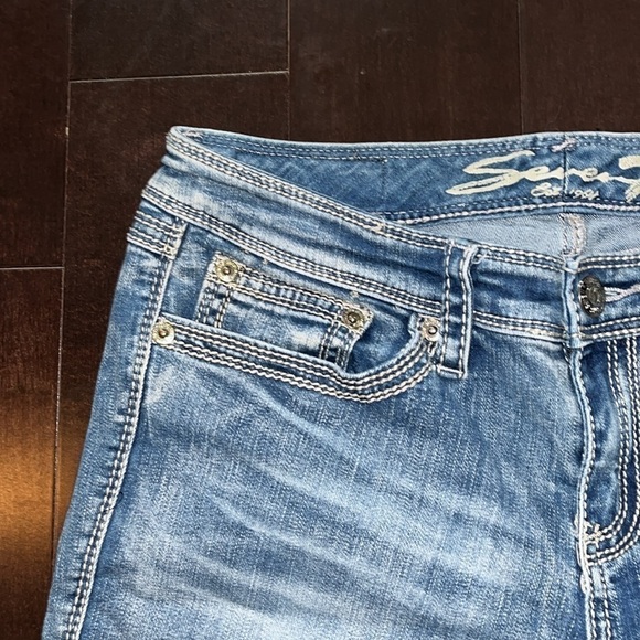 SEVEN7 Slim Straight Heavy Stitched Blue Jeans Size 12 Raised embossed pockets - Picture 2 of 10